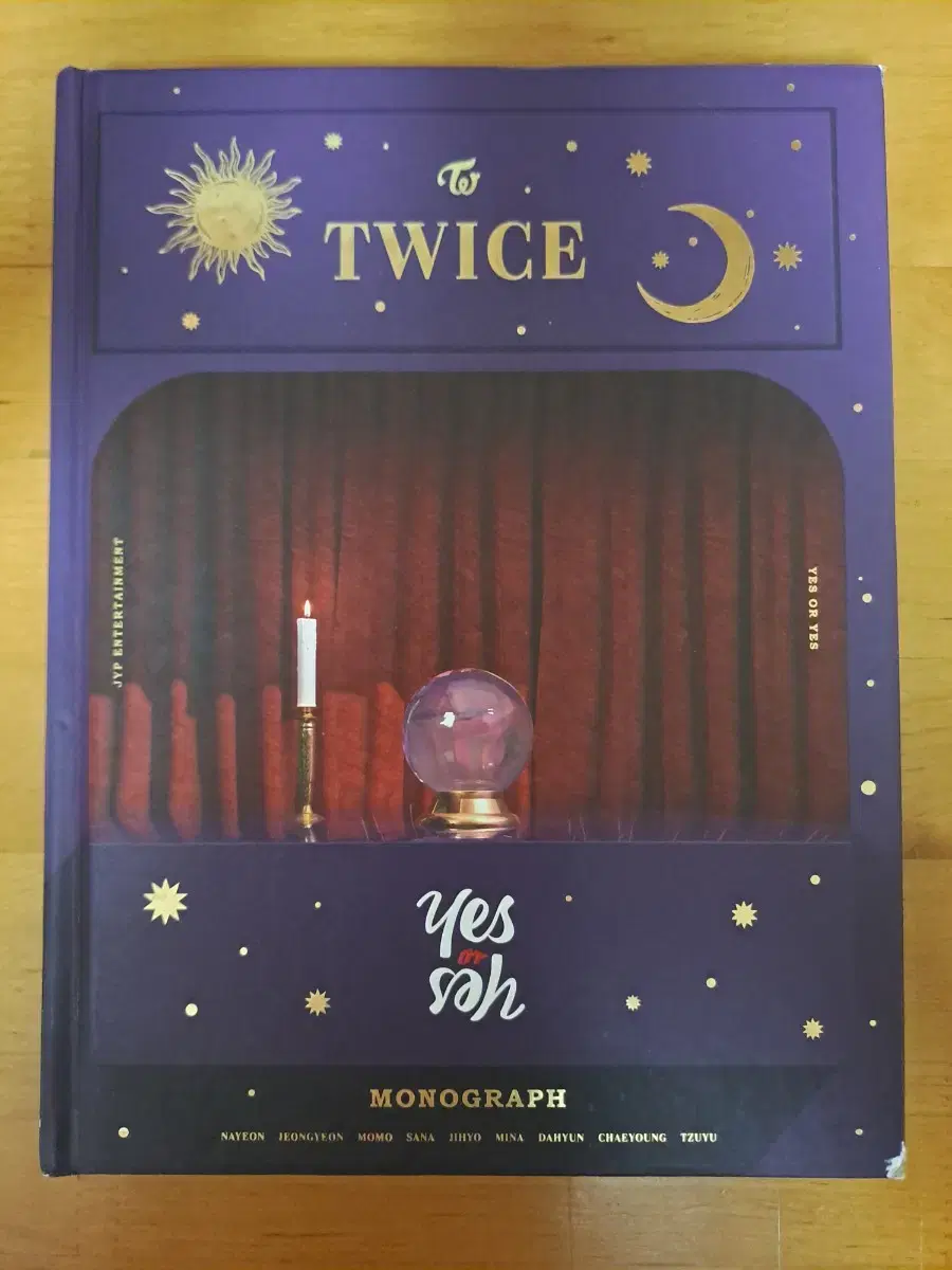 TWICE monograph 「Yes or Yes」｜CD・DVD・ブルーレイ
